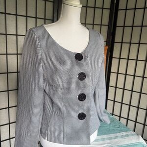 First Lady Blazer Size 8 Black and White Women's